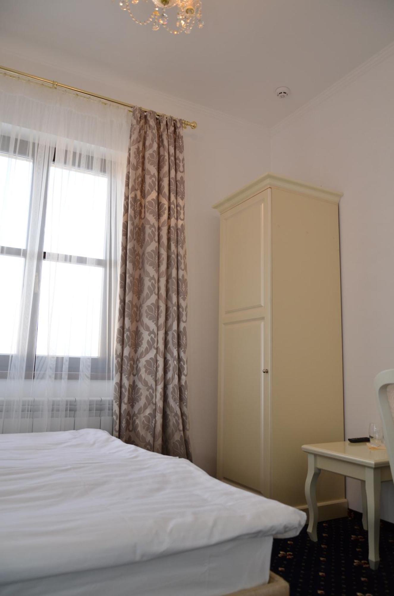 Berezovka  Chateau Royal Hotel מראה חיצוני תמונה