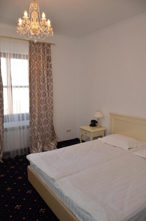 Berezovka  Chateau Royal Hotel חדר תמונה